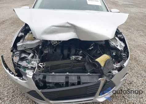2014 Ford Focus Se from USA, damaged, VIN 1FADP3K27EL374971